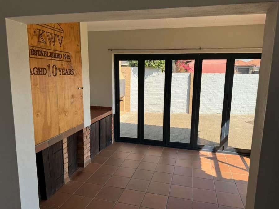 4 Bedroom Property for Sale in Hexrivier Lifestyle Estate North West